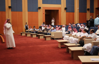نادي عدالة بكلية إدارة الأعمال يستقبل وفداً من طلاب المدارس الثانوية في محافظة الخرج  
