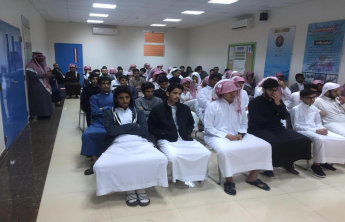 نادي نزاهة بكلية إدارة الأعمال بالخرج يزور مدارس الجامعة