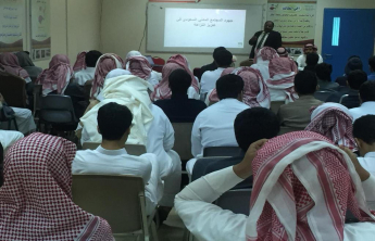نادي نزاهة بكلية إدارة الأعمال بالخرج يزور مدارس الجامعة