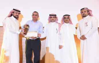  إدارة الأعمال بالخرج تحصد المراكز الأولى في جائزة التميز البحثي