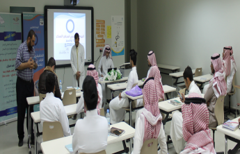 The College of Business Administration organizes a lecture entitled: “Diseases and Prevention – Diabetes – A Case Study”